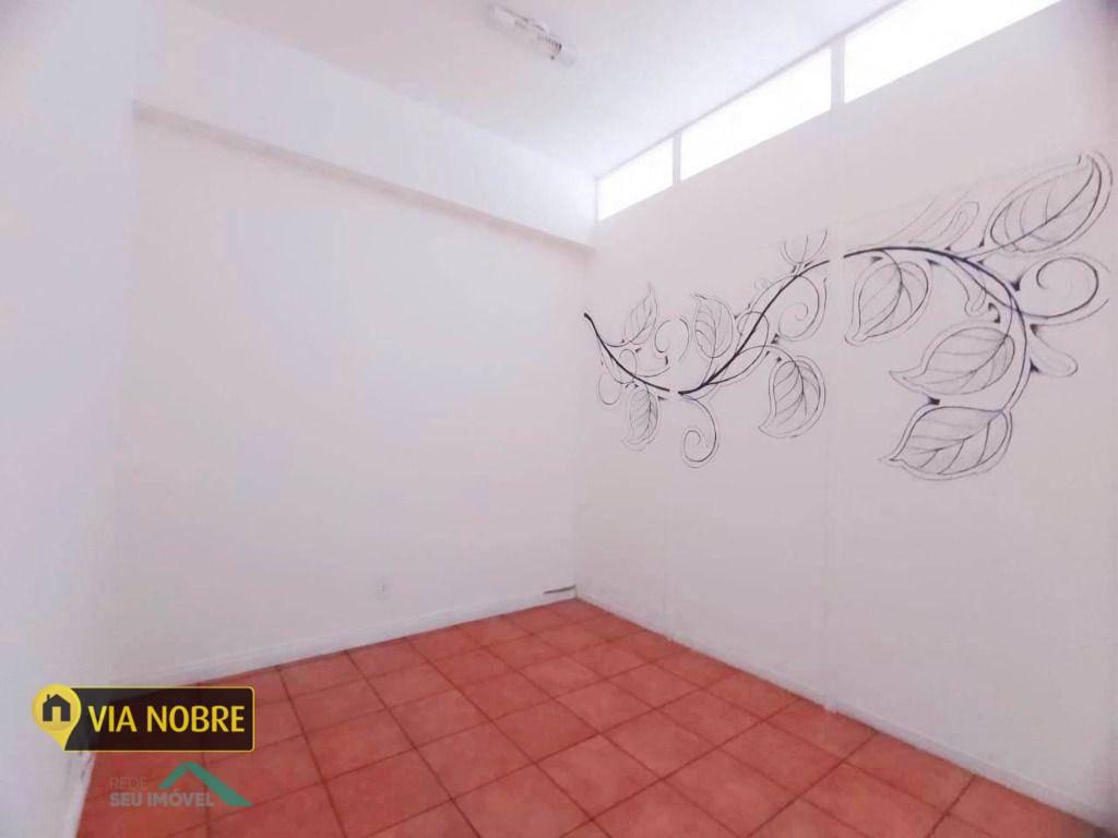 Sala, Santa Lúcia, 1 Vaga