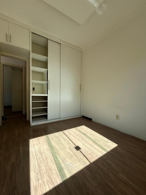 Casa, Castelo, 3 Quartos, 4 Vagas, 1 Suíte