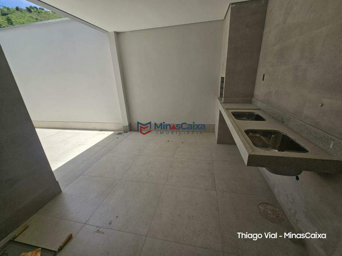 Casa, Quitandinha, 3 Quartos, 1 Vaga, 1 Suíte