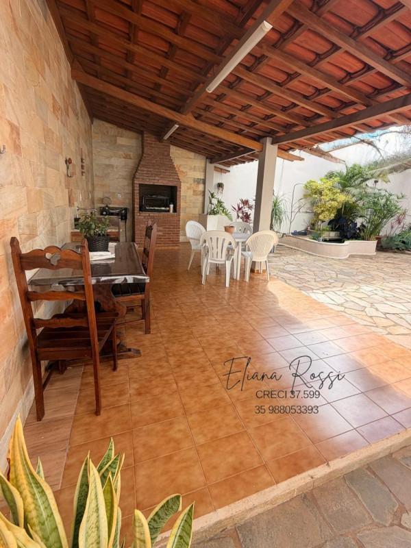 Casa, Santa Luiza, 4 Quartos, 4 Vagas, 2 Suítes