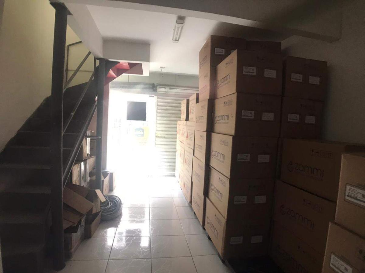 Loja, Estoril, 1 Vaga