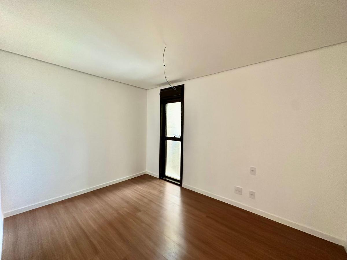 Apartamento, Santo Agostinho, 3 Quartos, 2 Vagas, 2 Suítes