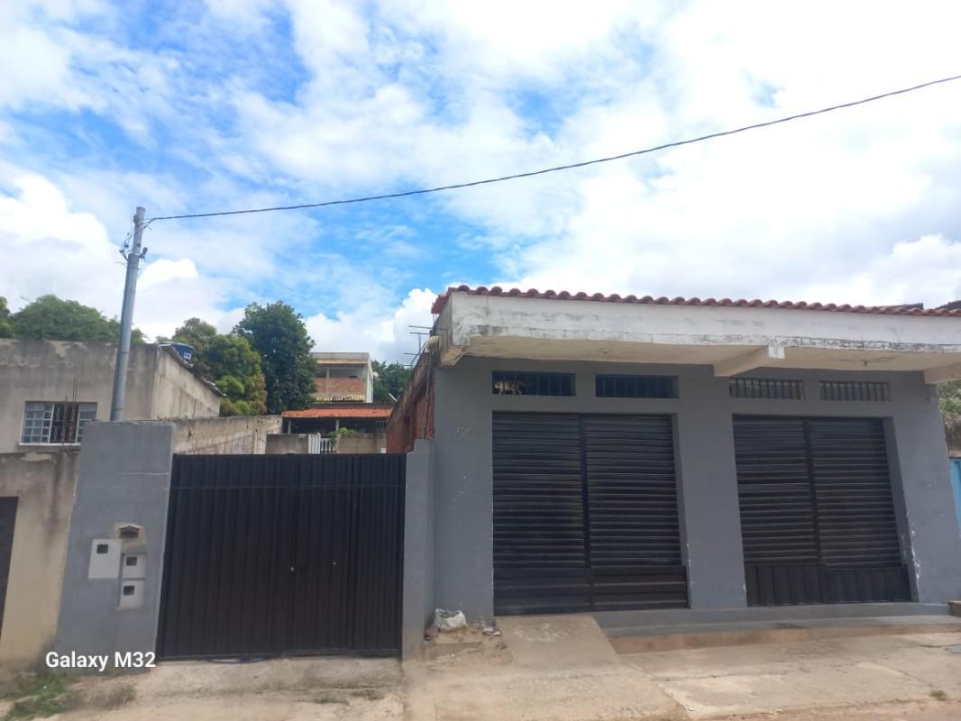 Casa, Vale das Acácias, 1 Quarto, 0 Vaga