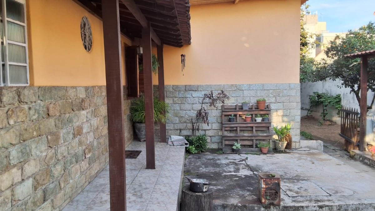 Casa, Padre Eustáquio, 2 Quartos, 10 Vagas, 1 Suíte