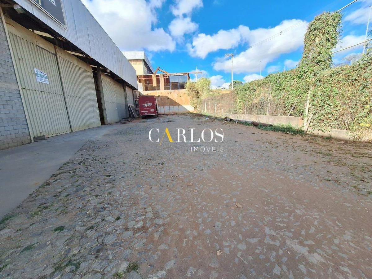 Galpão, Oitis, 10 Vagas