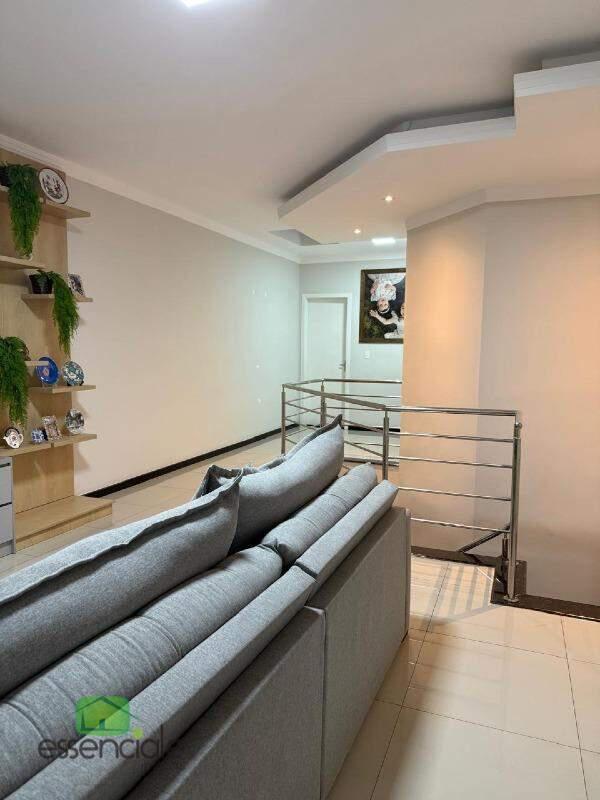 Casa, Europa, 3 Quartos, 3 Vagas, 1 Suíte