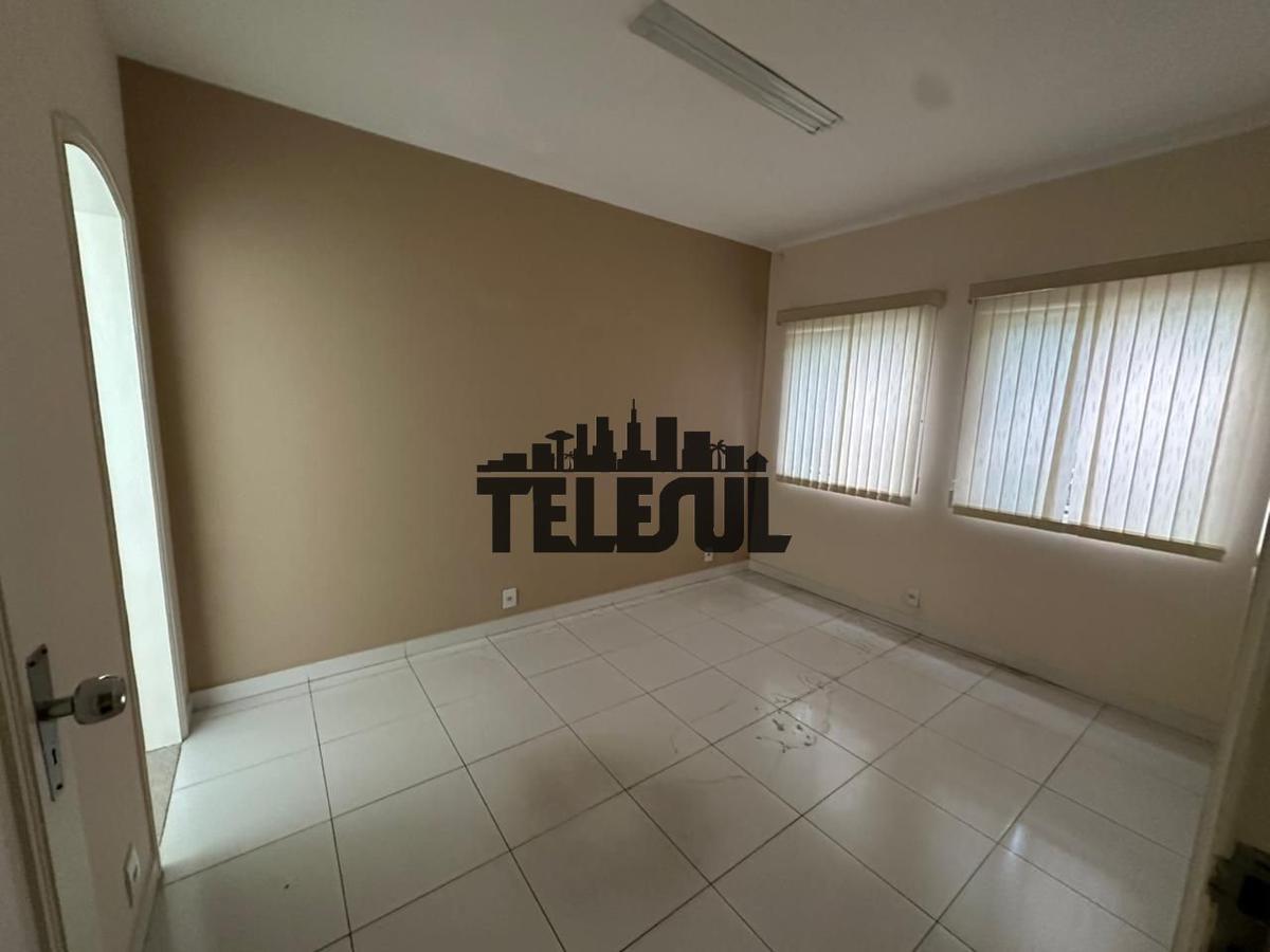 Galpão, Centro, 0 Quarto, 0 Vaga