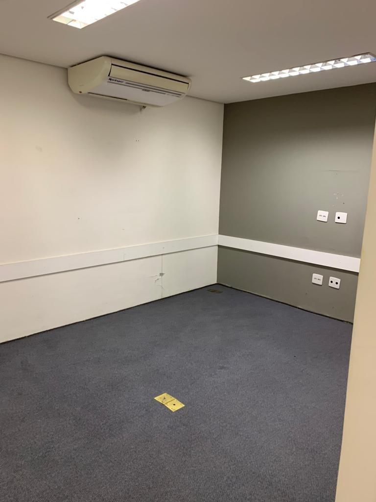 Prédio, Barreiro, 0 Quarto, 0 Vaga