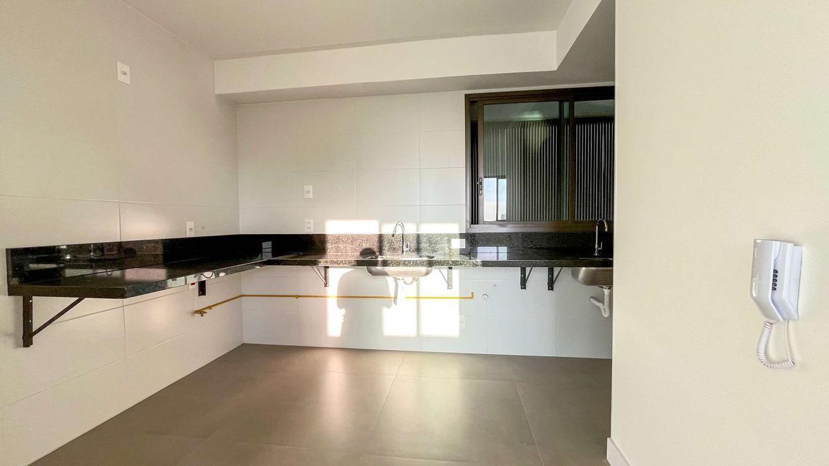 Apartamento, Cruzeiro, 3 Quartos, 2 Vagas, 1 Suíte