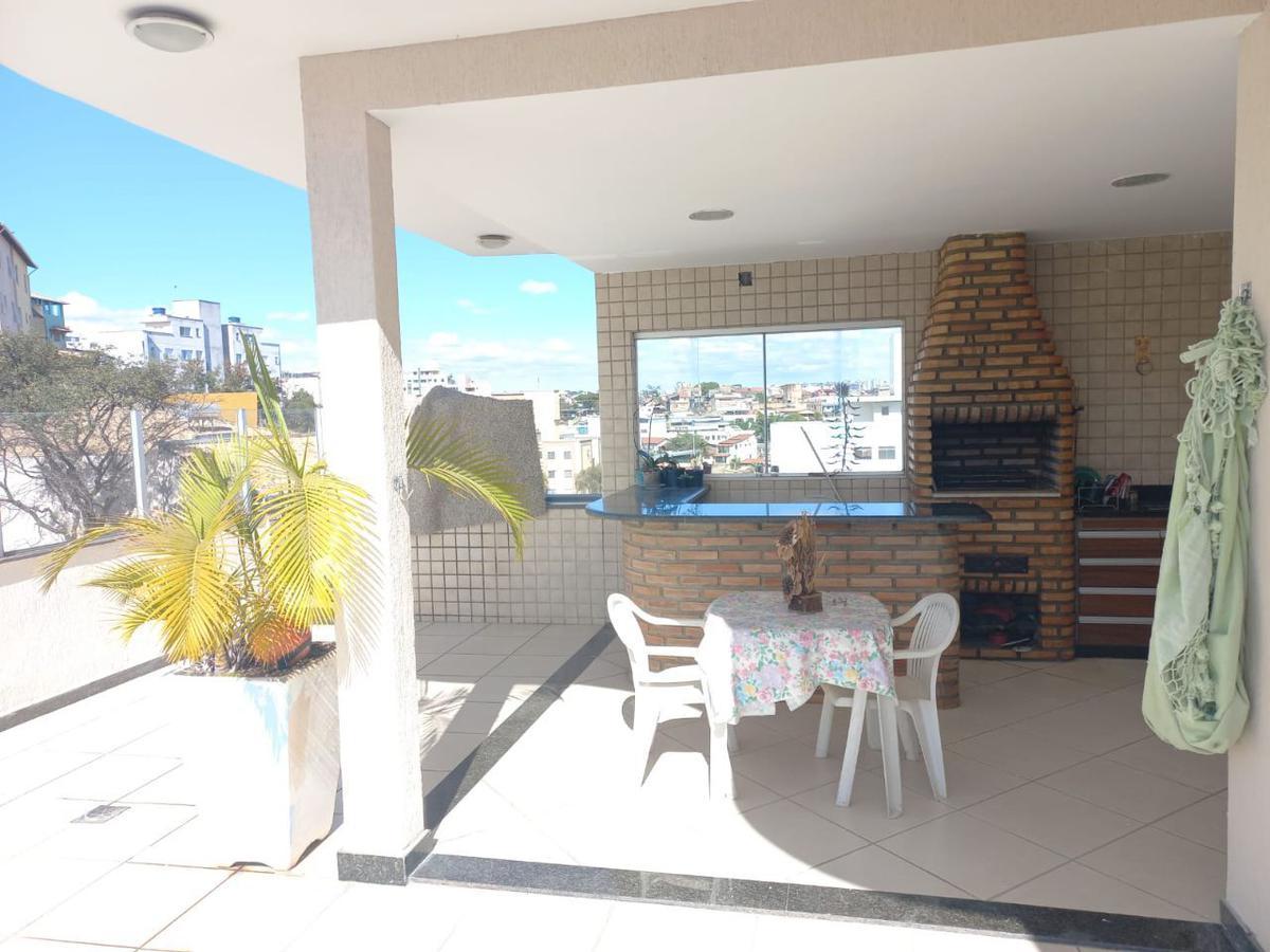Cobertura, Heliópolis, 3 Quartos, 2 Vagas, 1 Suíte