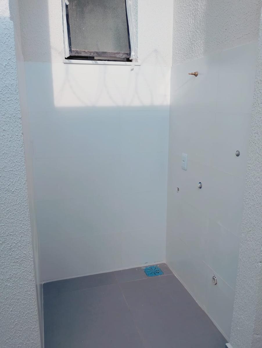 Casa, Planalto, 2 Quartos, 1 Vaga, 2 Suítes