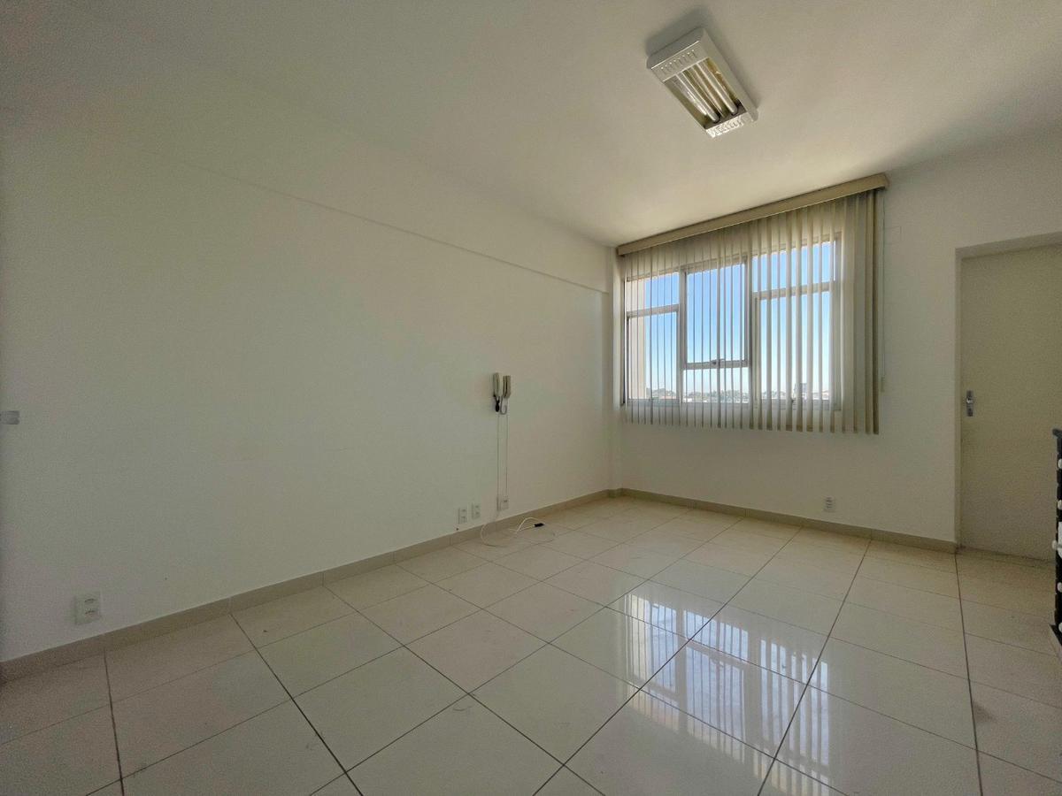 Sala, São José, 0 Quarto, 0 Vaga