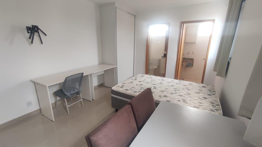 Quitinete, União, 1 Quarto, 7 Vagas