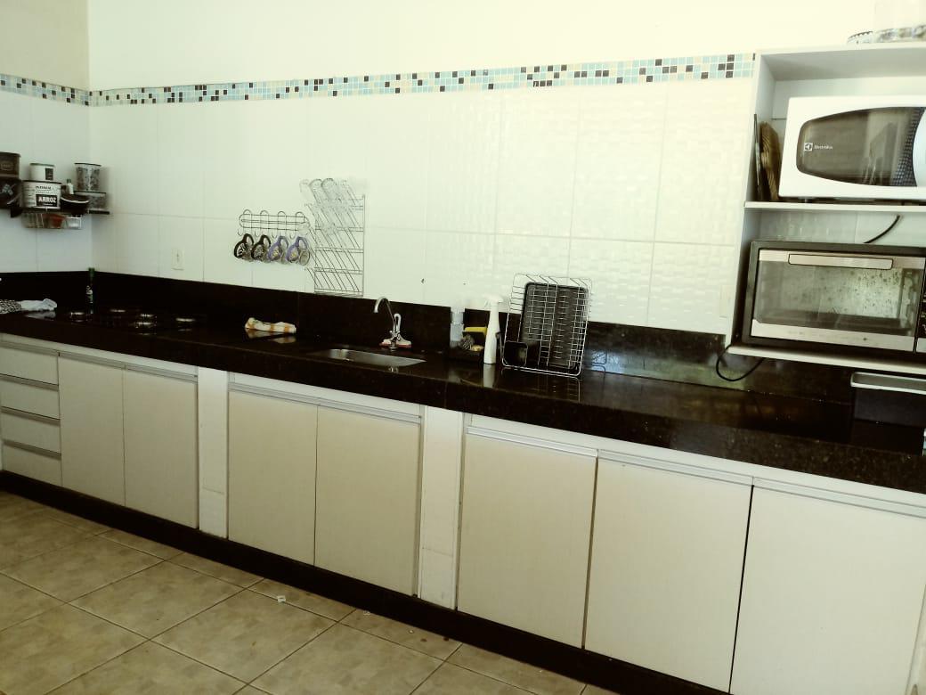 Casa em Condomínio, Centro, 2 Quartos, 6 Vagas, 2 Suítes