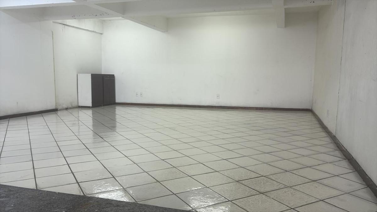 Galpão, Santa Terezinha, 0 Quarto, 2 Vagas