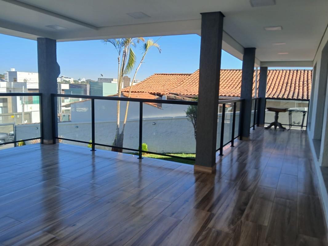 Casa, Itapoã, 3 Quartos, 4 Vagas, 1 Suíte