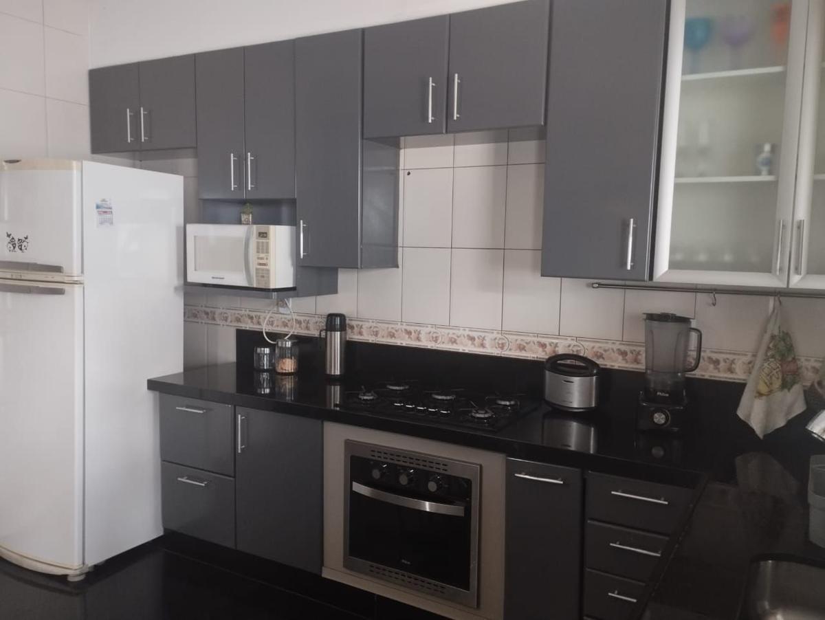 Casa, Santa Cruz, 3 Quartos, 7 Vagas, 1 Suíte