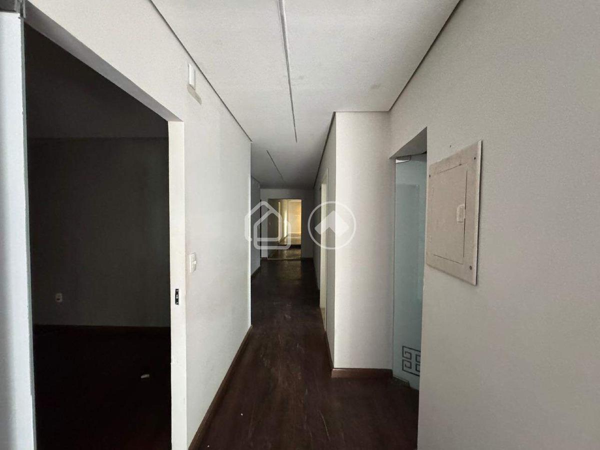 Loja, Buritis, 10 Vagas