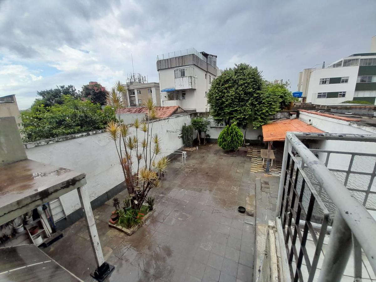 Casa, Sagrada Família, 6 Quartos, 4 Vagas, 4 Suítes