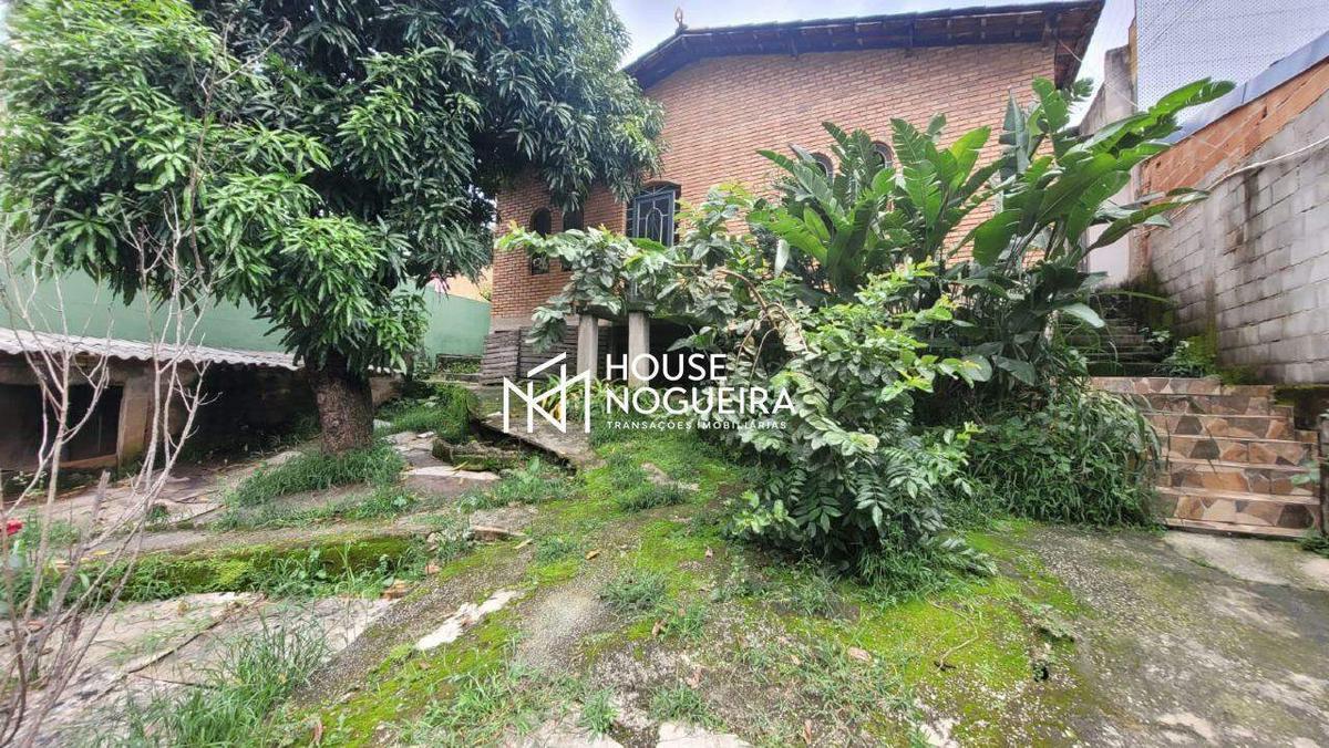 Casa, Araguaia, 3 Quartos, 2 Vagas, 2 Suítes