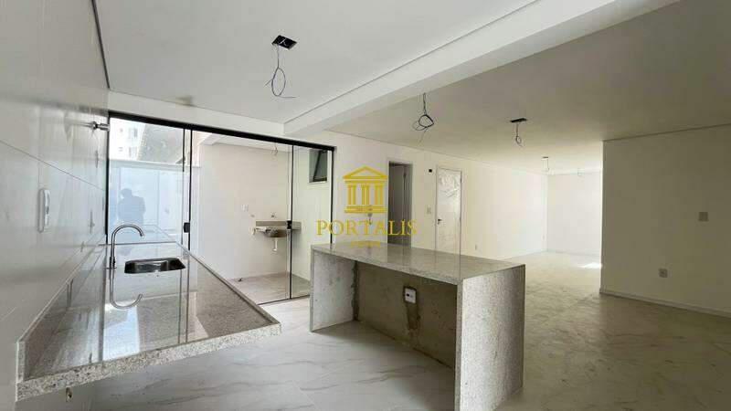 Apartamento, Liberdade, 3 Quartos, 2 Vagas, 1 Suíte