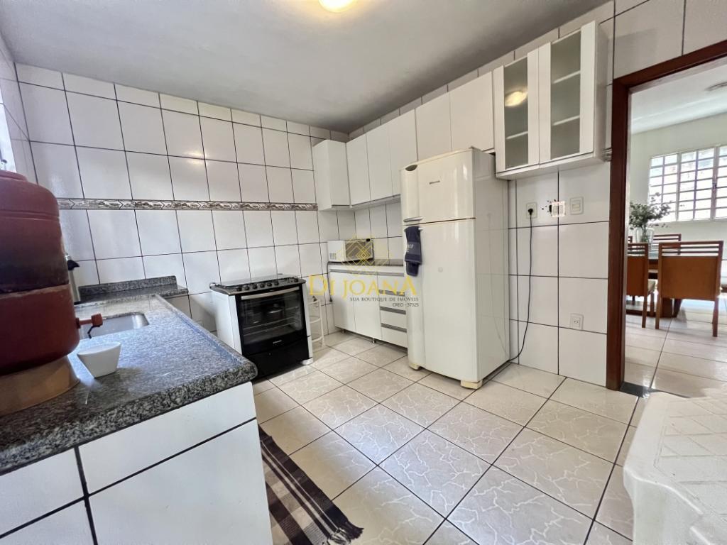 Casa, Jardim Brasília, 5 Quartos, 4 Vagas, 1 Suíte