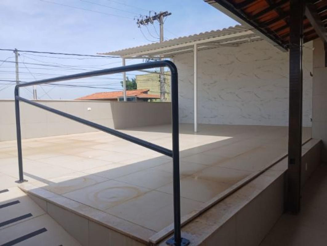 Casa, Floramar, 2 Quartos, 1 Vaga, 1 Suíte