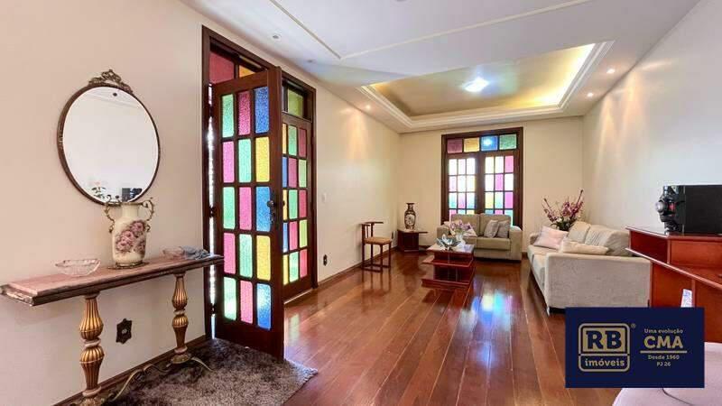 Casa, Luxemburgo, 5 Quartos, 4 Vagas, 2 Suítes
