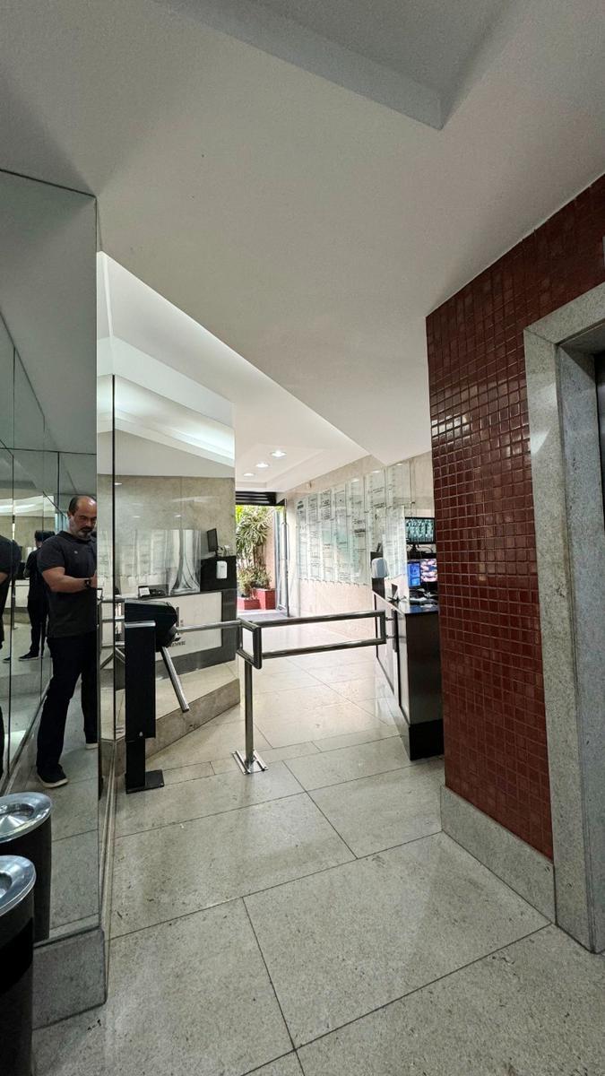 Sala, Centro, 0 Quarto, 4 Vagas