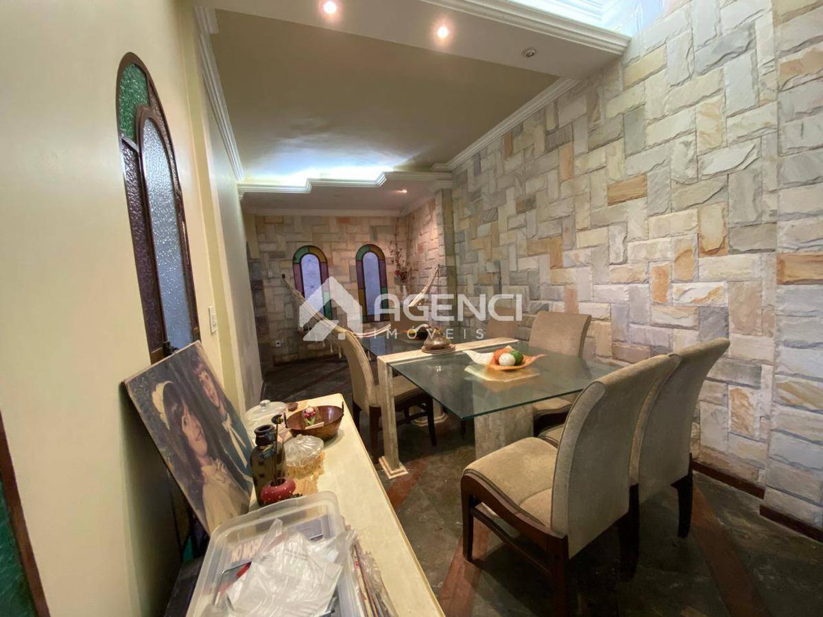 Casa, Camargos, 3 Quartos, 0 Vaga, 1 Suíte