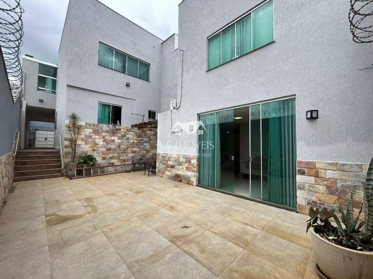 Casa, Teixeira Dias, 3 Quartos, 4 Vagas, 2 Suítes