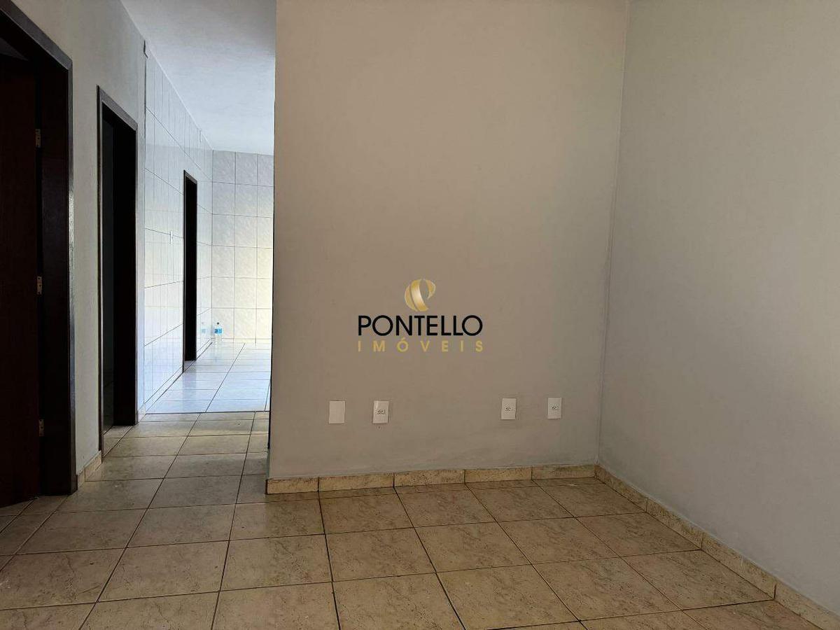 Casa, CDI, 3 Quartos, 2 Vagas