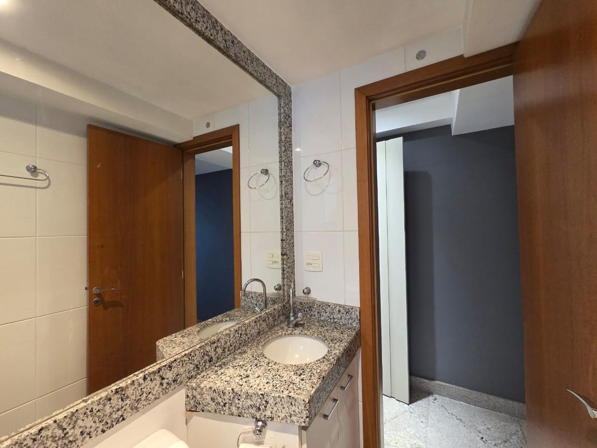 Apartamento, Funcionários, 2 Quartos, 2 Vagas, 1 Suíte