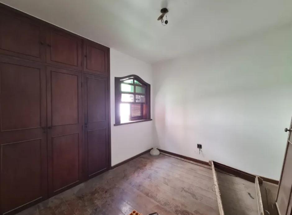 Casa, Gutierrez, 5 Quartos, 4 Vagas, 2 Suítes
