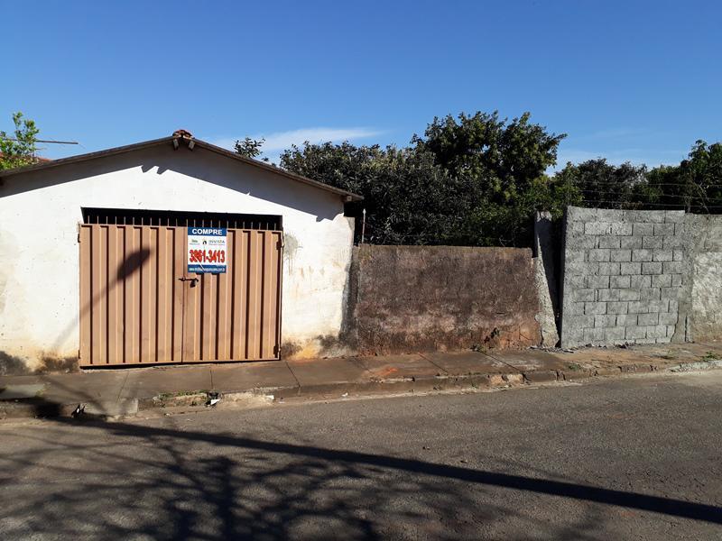 Lote, Centro, 0 Quarto, 0 Vaga