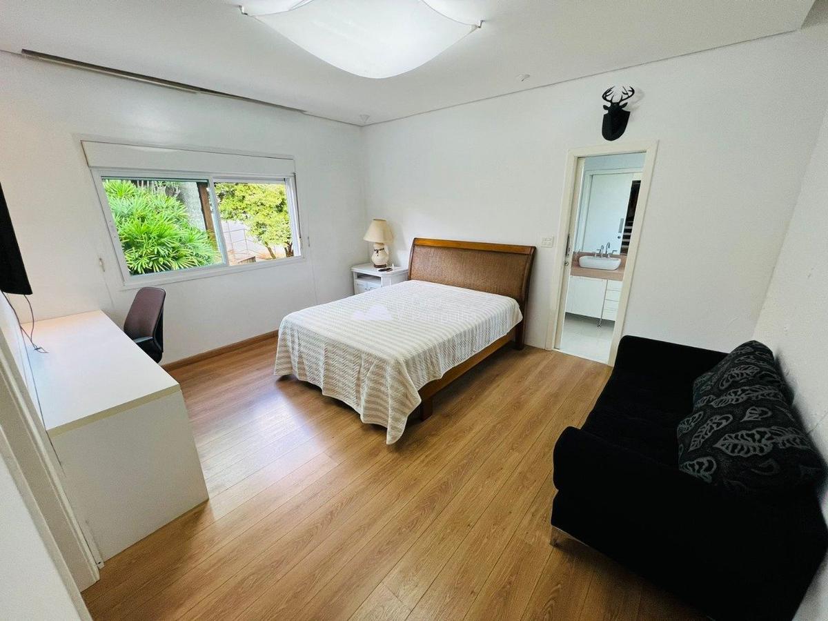 Casa, Jardim Atlântico, 4 Quartos, 6 Vagas, 3 Suítes