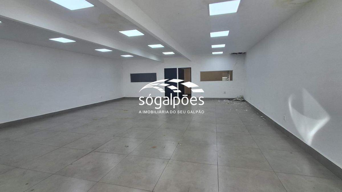 Galpão, Carlos Prates