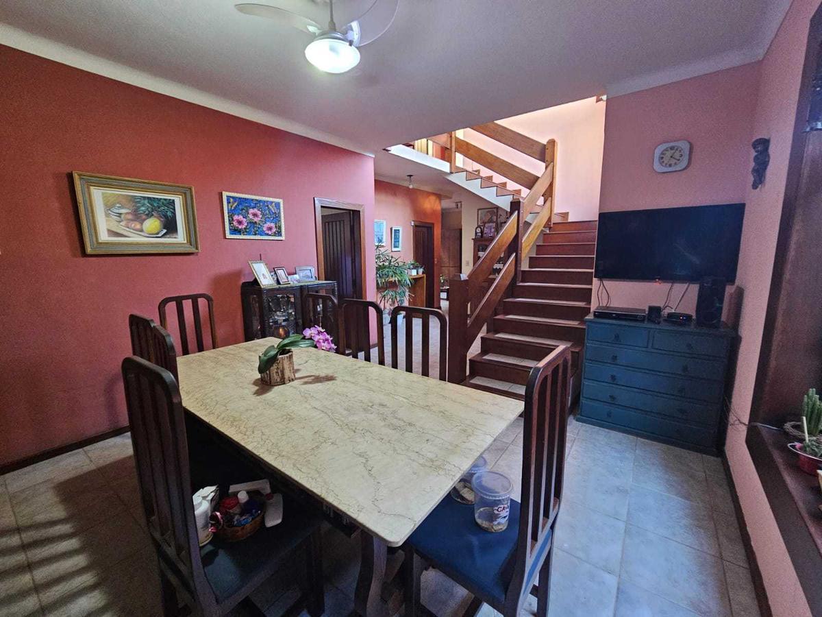 Casa, Nova Suíssa, 4 Quartos, 4 Vagas, 1 Suíte