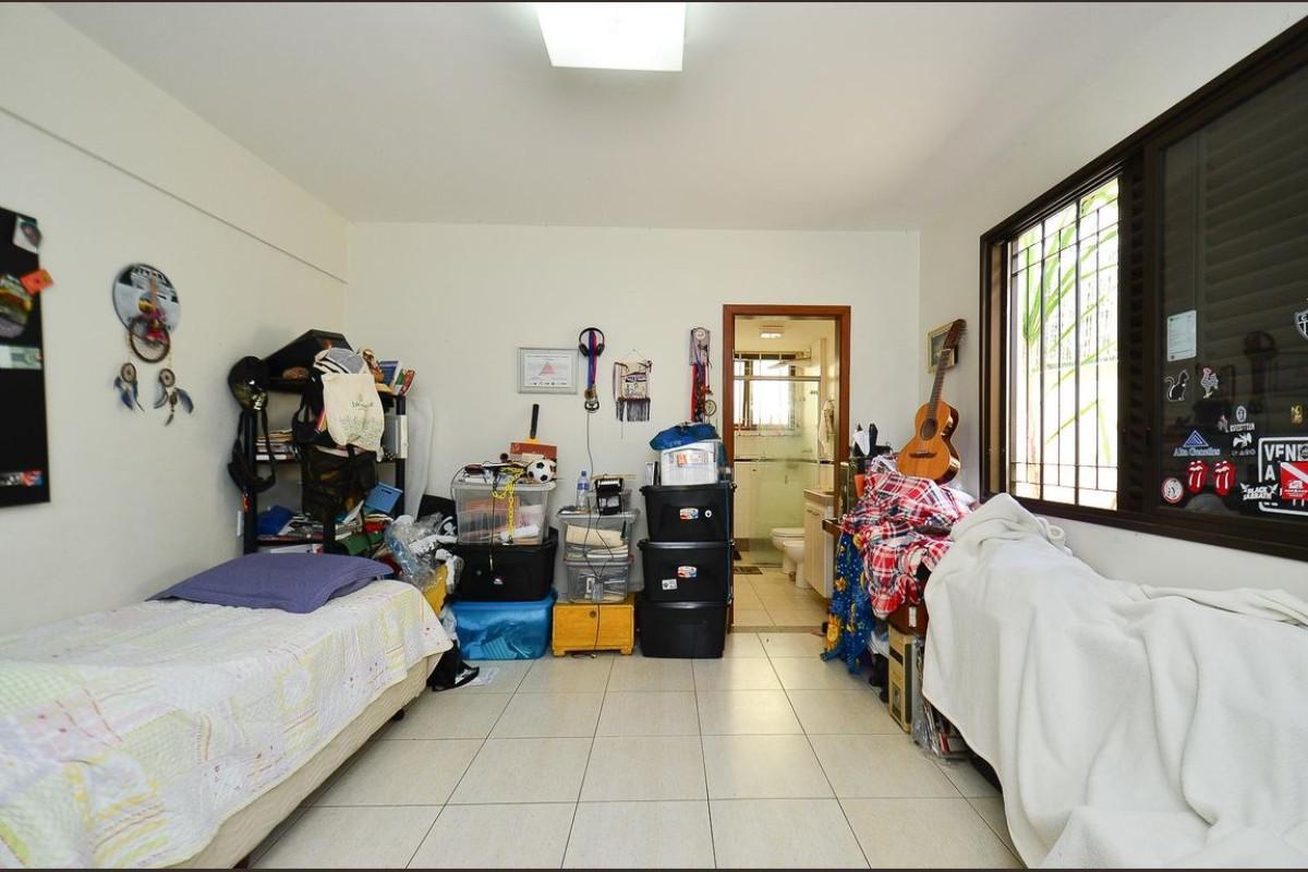 Casa, Comiteco, 4 Quartos, 10 Vagas, 4 Suítes