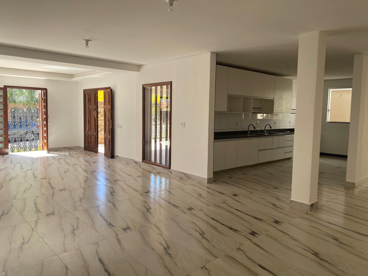 Casa, Castelo, 4 Quartos, 4 Vagas, 3 Suítes