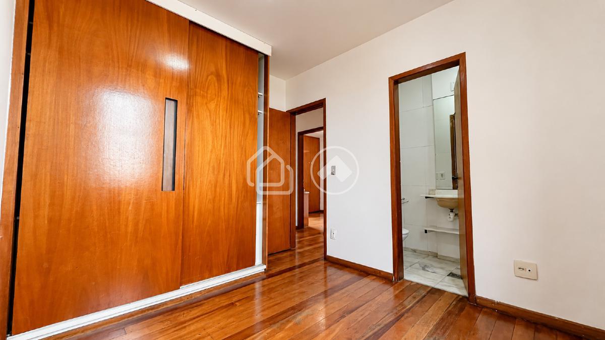 Cobertura, Estoril, 5 Quartos, 3 Vagas, 2 Suítes