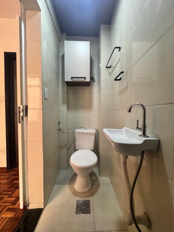 Apartamento, Sagrada Família, 2 Quartos, 1 Vaga, 1 Suíte