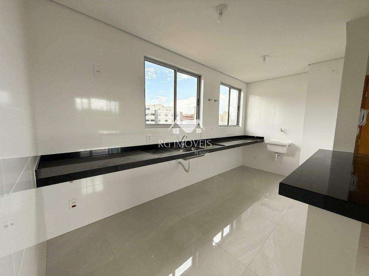 Cobertura, Barreiro, 3 Quartos, 2 Vagas, 1 Suíte