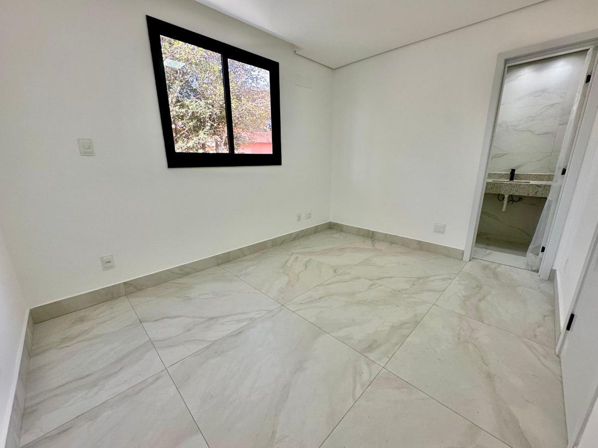 Casa, Planalto, 3 Quartos, 2 Vagas, 1 Suíte