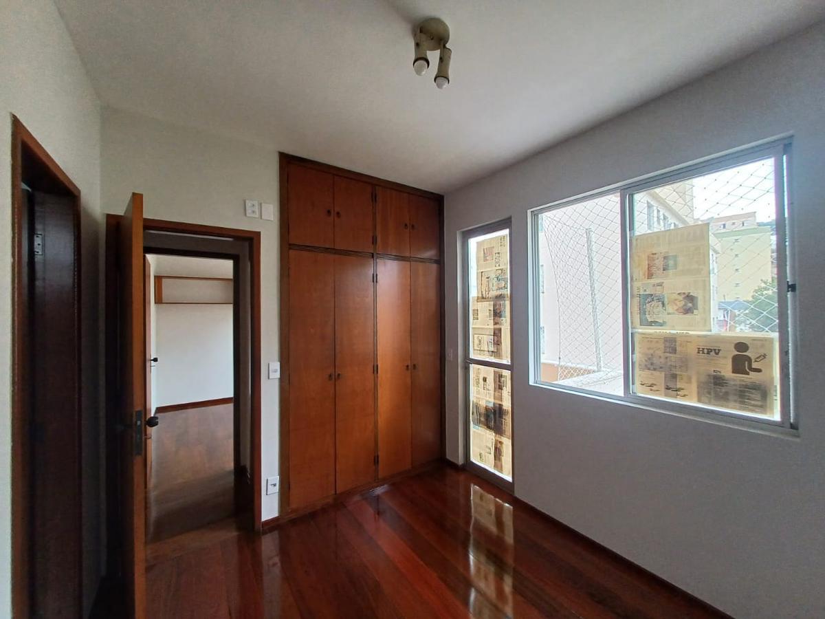Apartamento, Sagrada Família, 3 Quartos, 2 Vagas, 1 Suíte