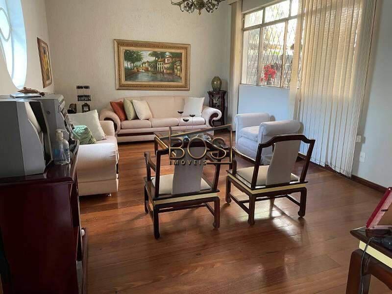 Casa, Cidade Nova, 4 Quartos, 2 Vagas, 1 Suíte