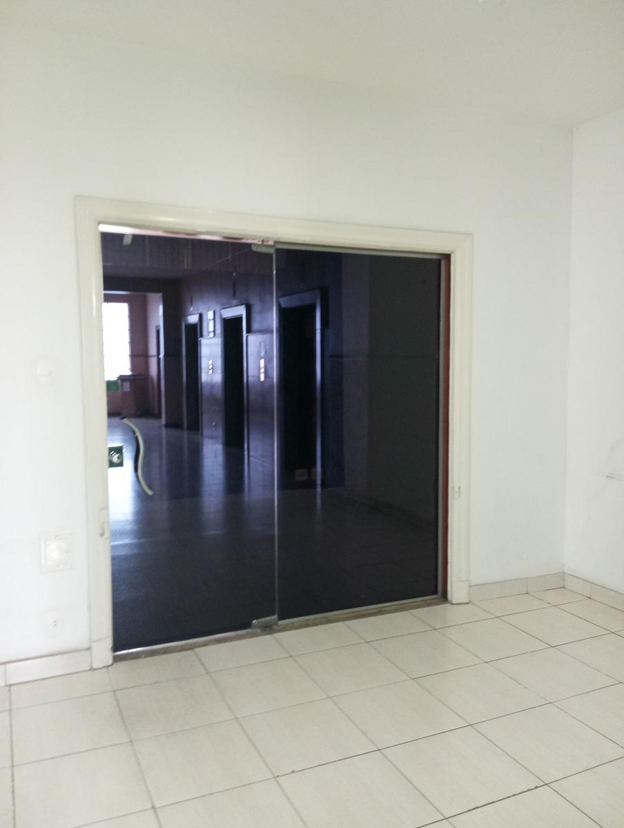 Sala, Centro