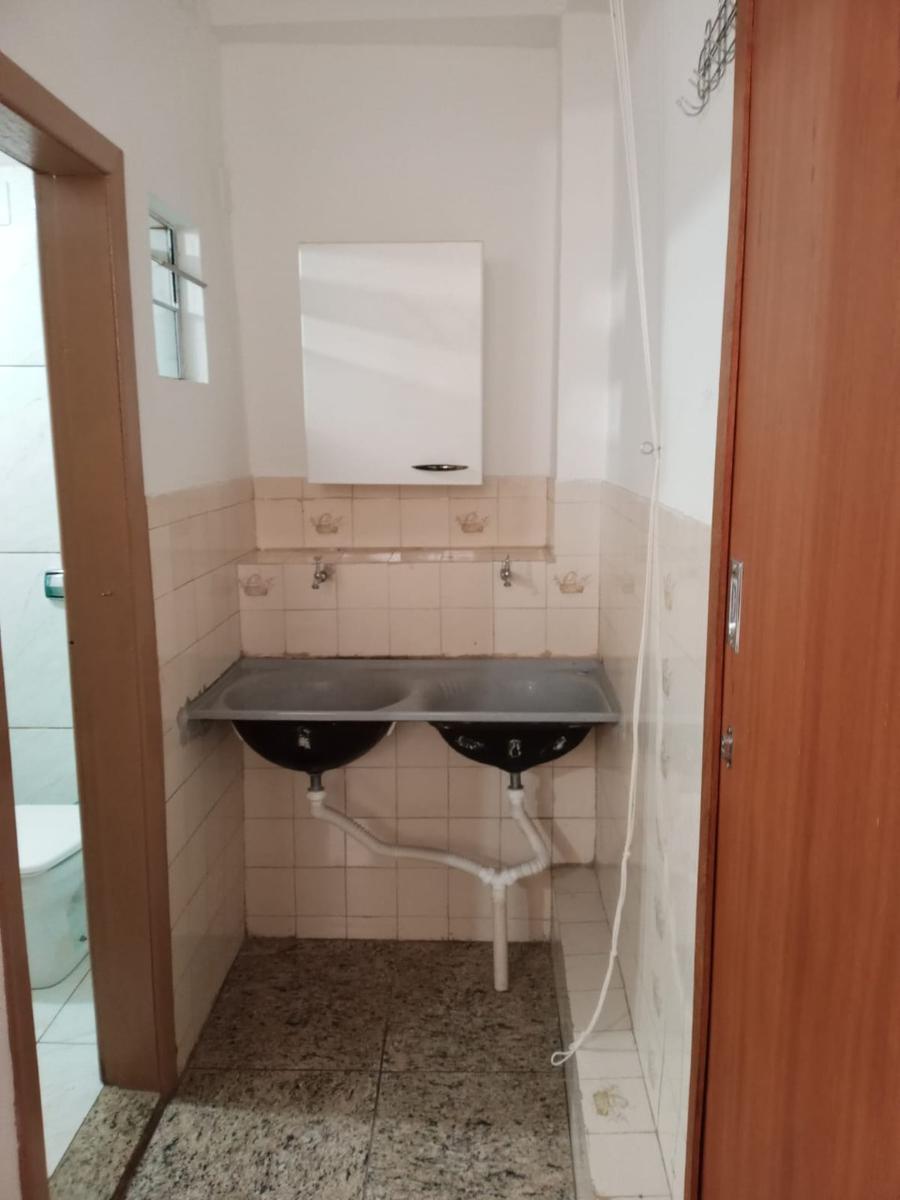Casa, Nova Floresta, 6 Quartos, 0 Vaga, 2 Suítes