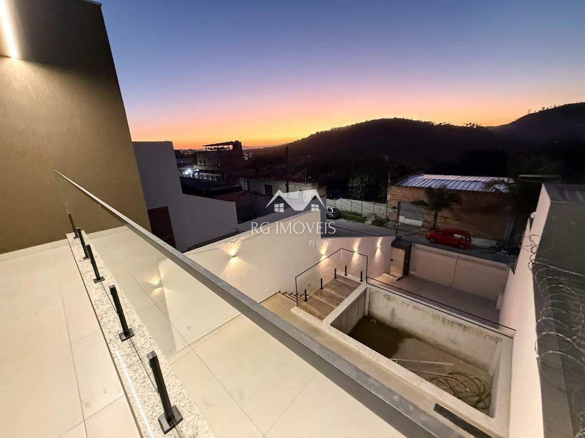 Casa, Masterville, 3 Quartos, 4 Vagas, 3 Suítes