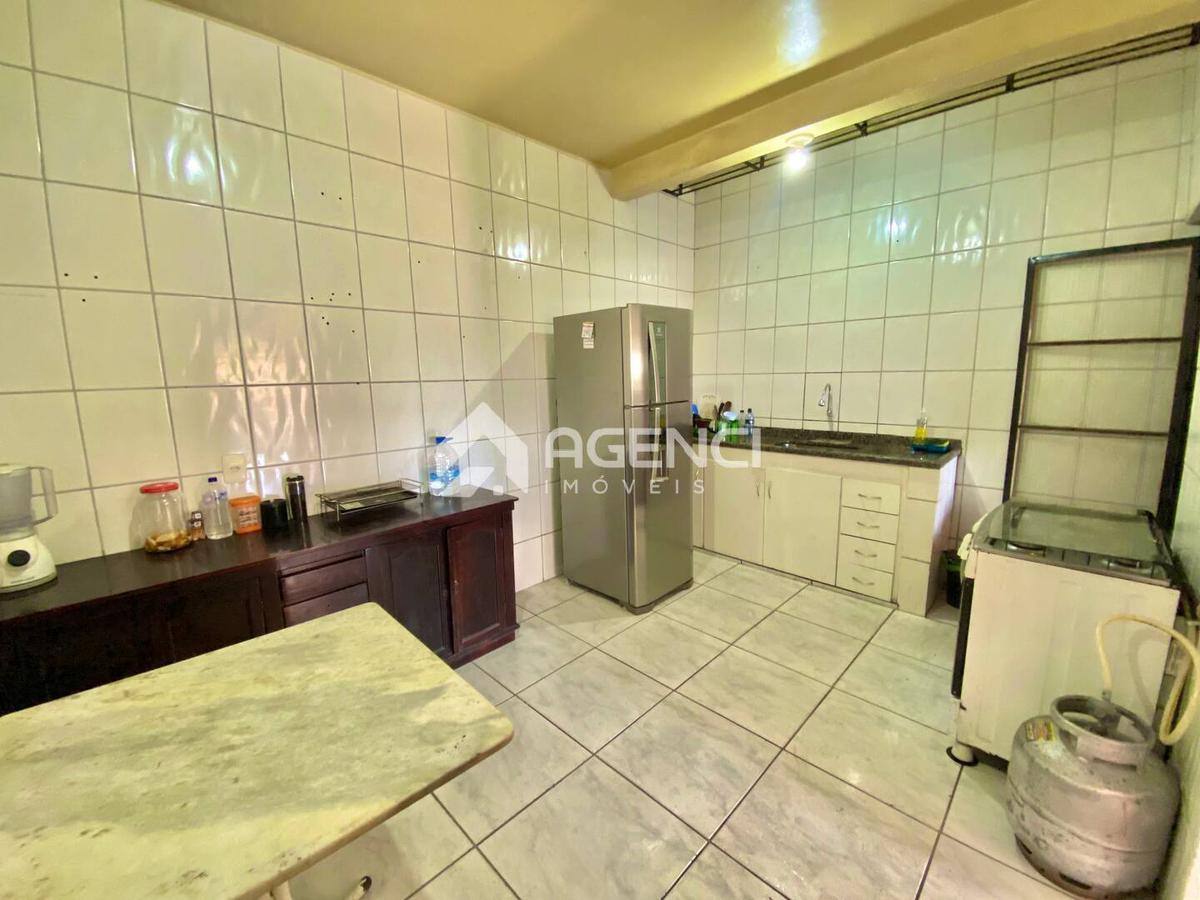 Casa, Santa Maria, 2 Quartos, 0 Vaga, 0 Suíte